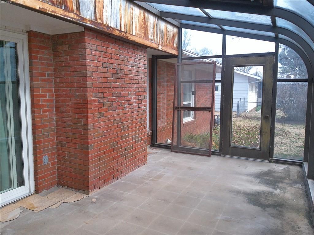 1 Holly Lane — photo 18