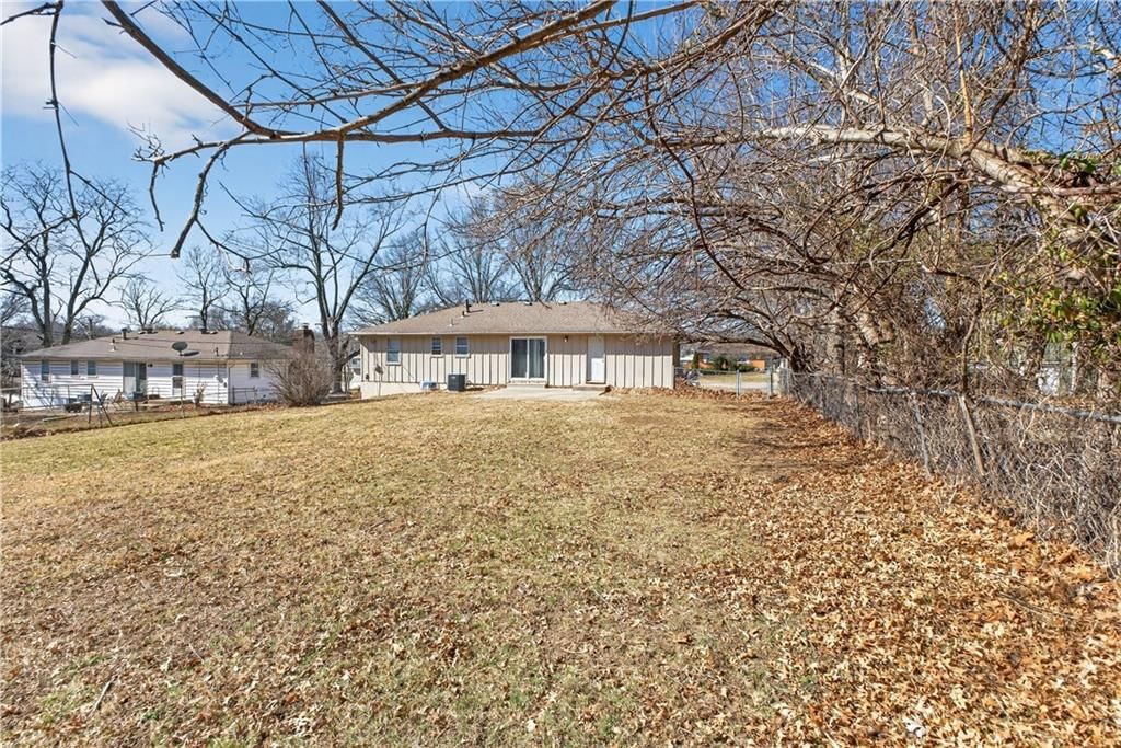 6517 Hardy Avenue — photo 30