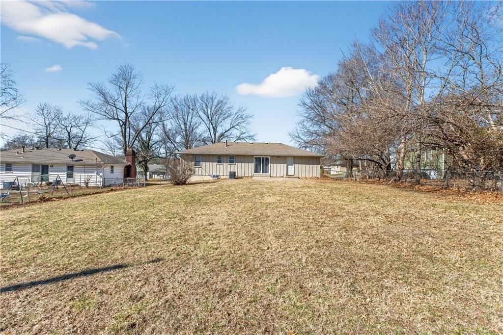 6517 Hardy Avenue — photo 31