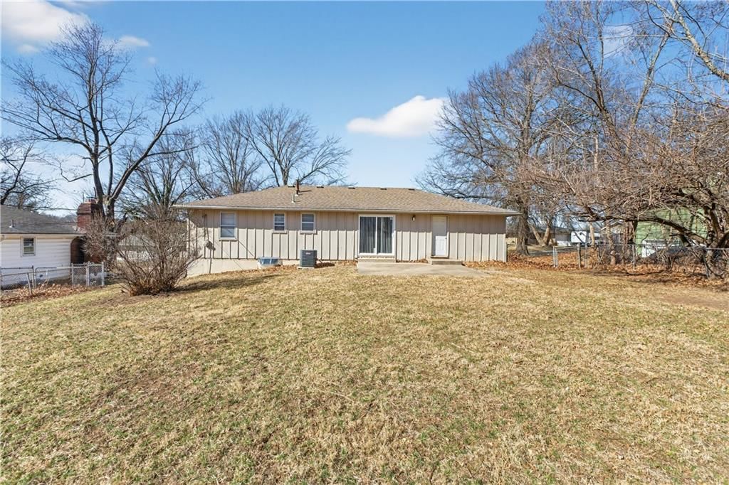 6517 Hardy Avenue — photo 33