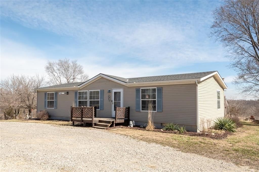 6872 Wild Horse Road, McLouth, KS