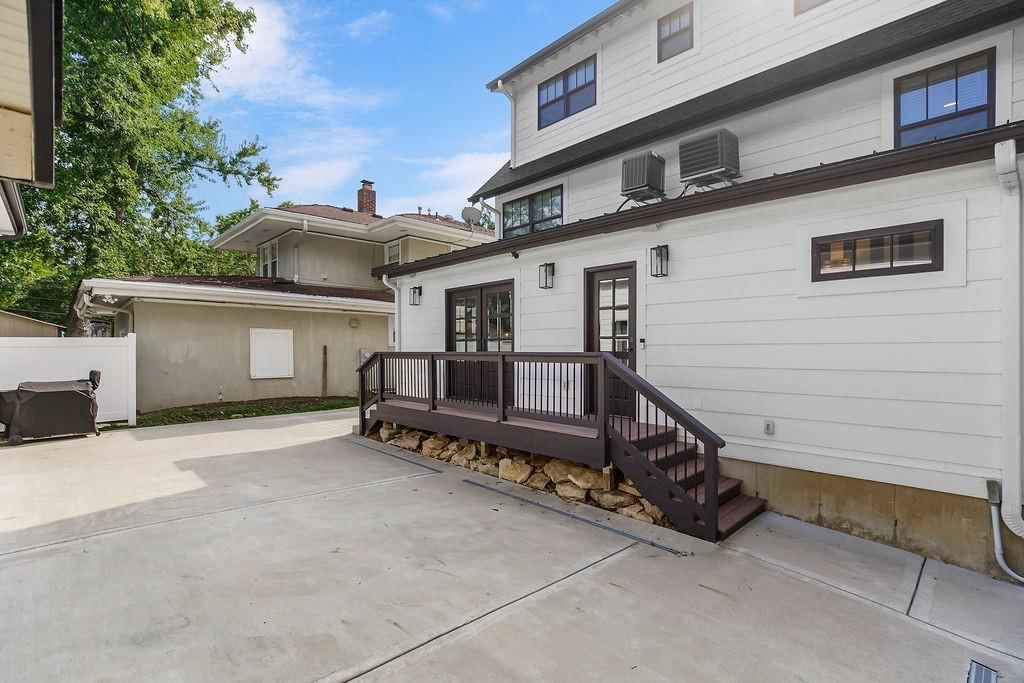 5841 McGee Street — photo 36