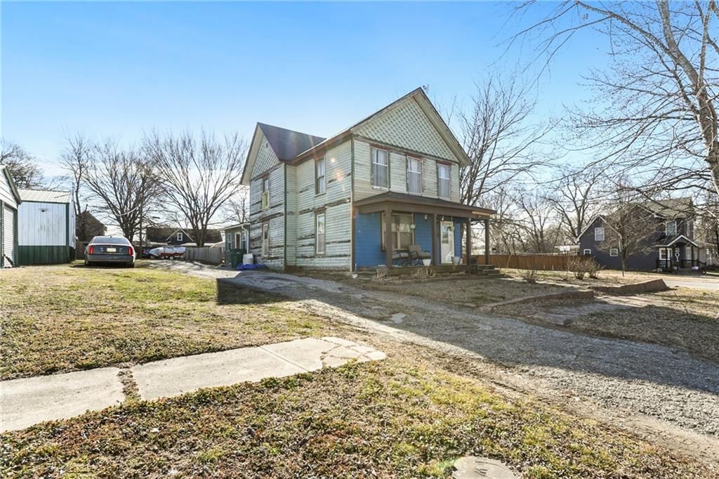 109 W Miami Street NE — photo 5