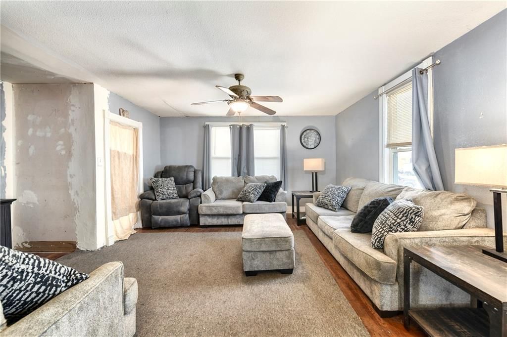 109 W Miami Street NE — photo 7