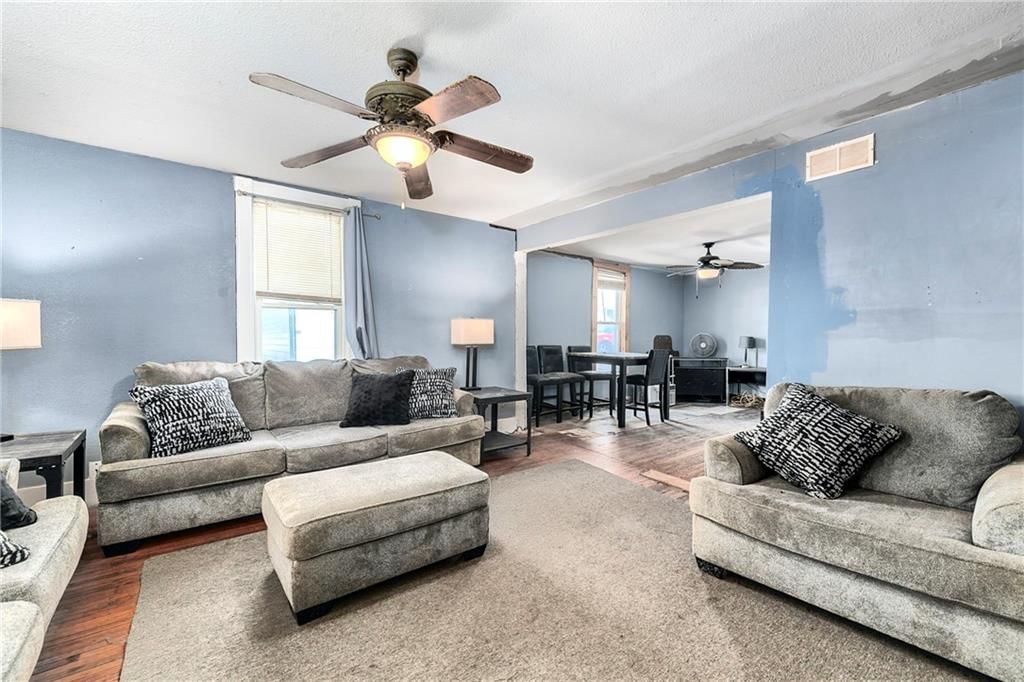 109 W Miami Street NE — photo 8