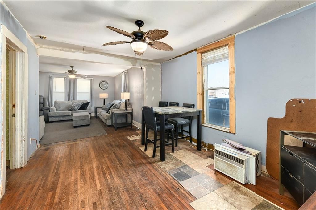 109 W Miami Street NE — photo 10