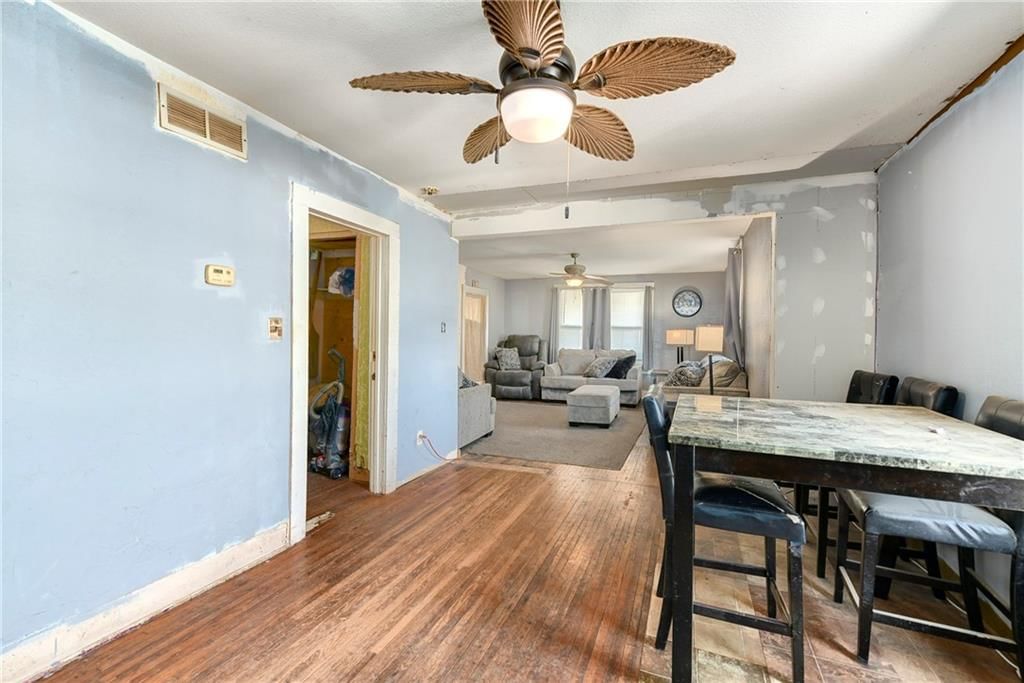 109 W Miami Street NE — photo 11