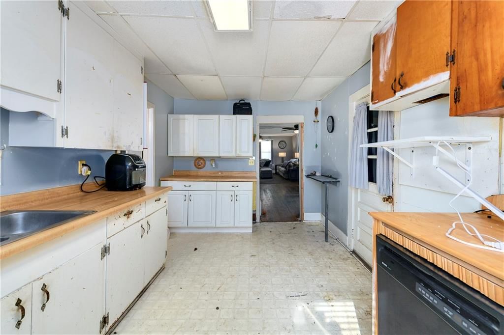 109 W Miami Street NE — photo 14