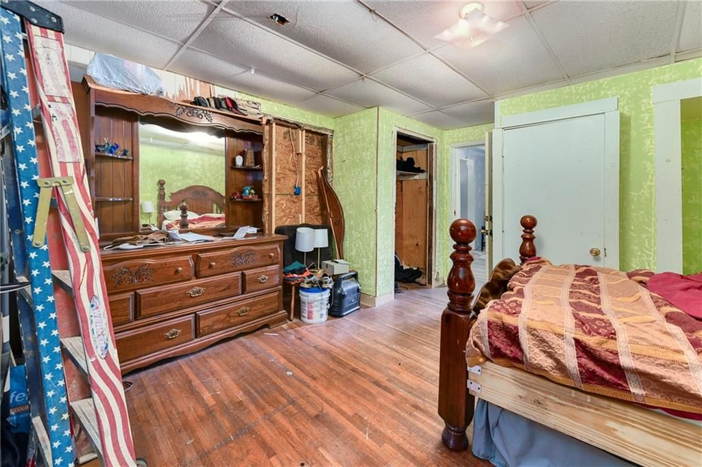 109 W Miami Street NE — photo 17