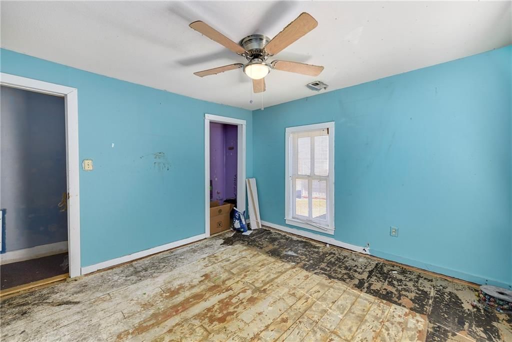 109 W Miami Street NE — photo 25