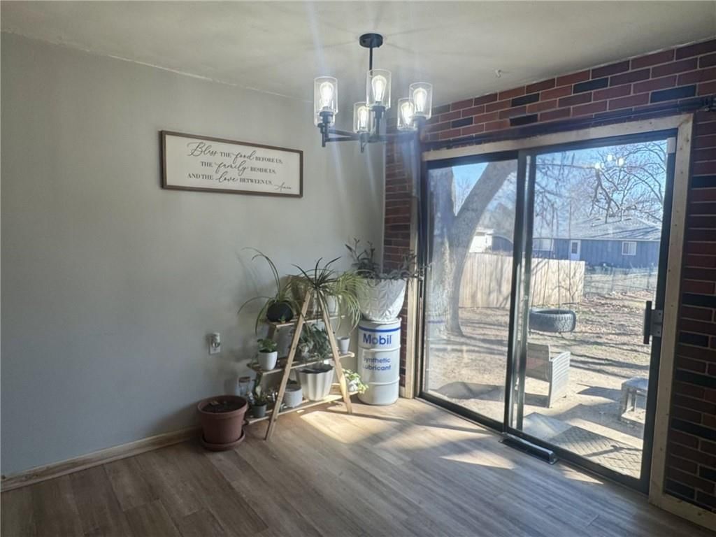 207 S Willow Street — photo 5