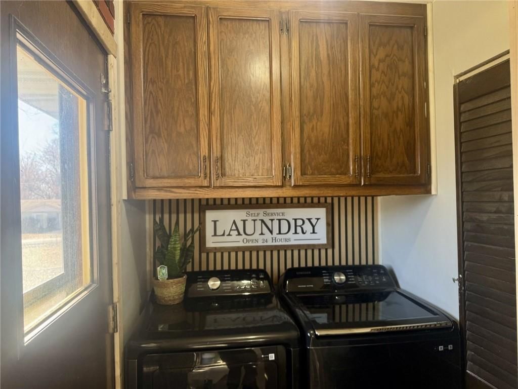 207 S Willow Street — photo 6
