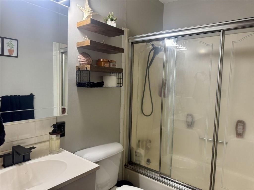 207 S Willow Street — photo 7