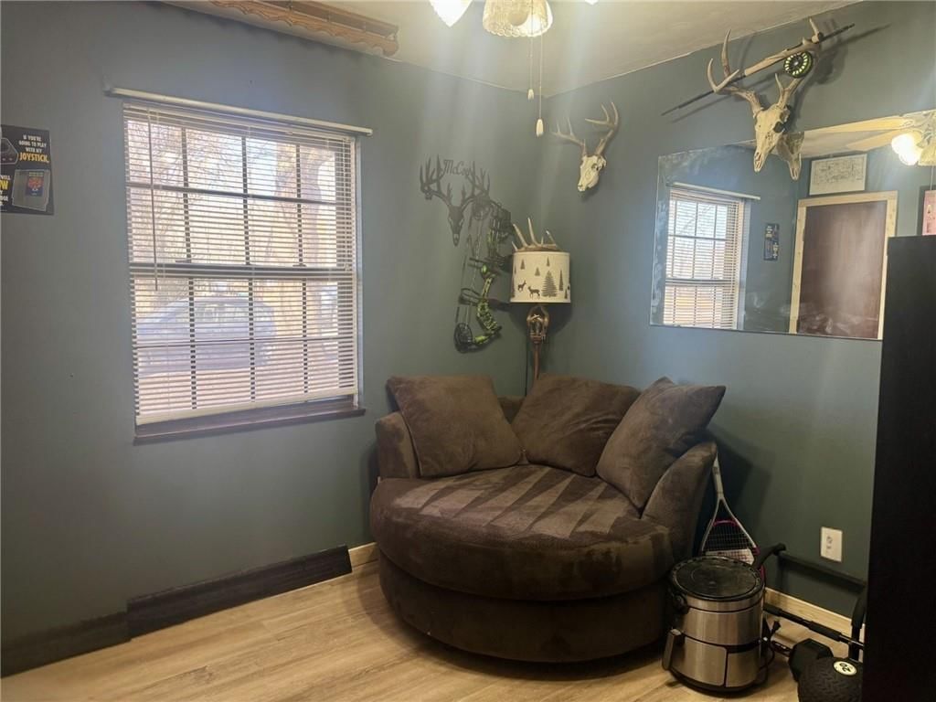 207 S Willow Street — photo 8