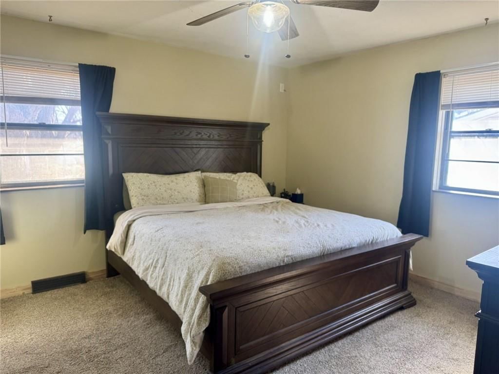 207 S Willow Street — photo 10