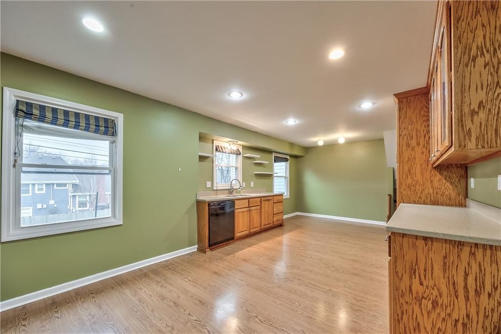 12721 W 100th Street — photo 7