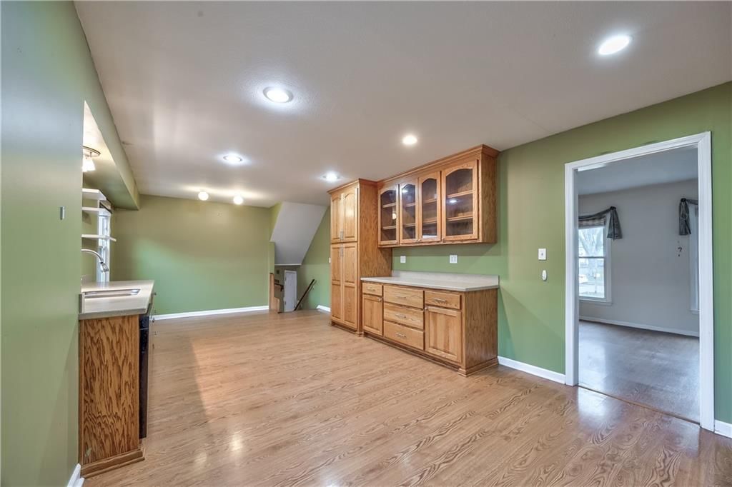 12721 W 100th Street — photo 8
