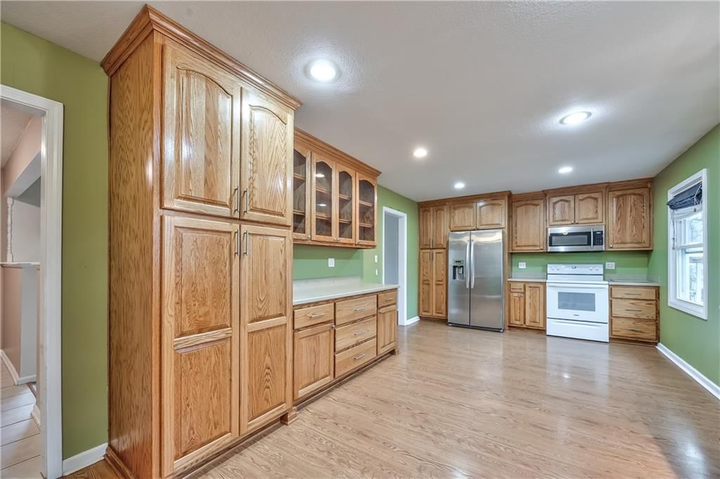 12721 W 100th Street — photo 10