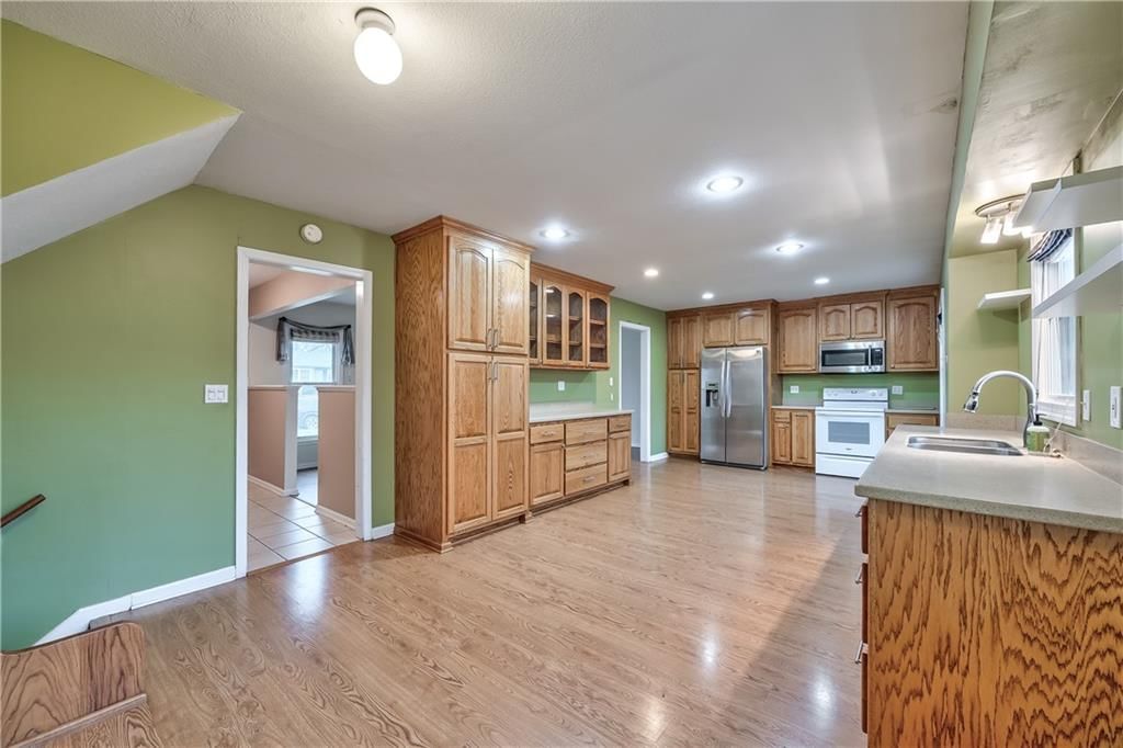 12721 W 100th Street — photo 11