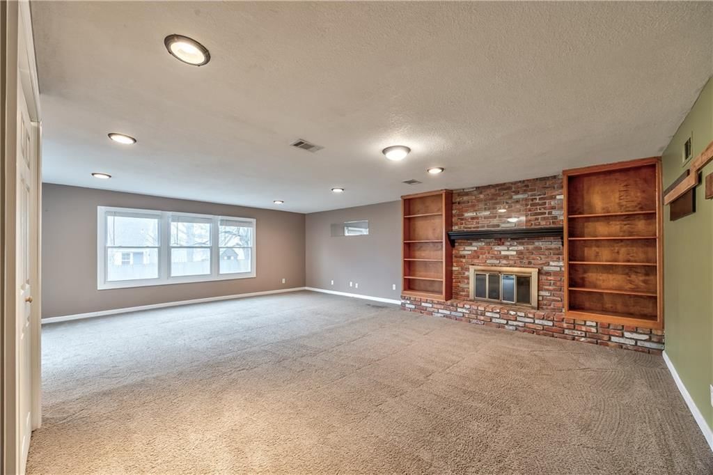 12721 W 100th Street — photo 12