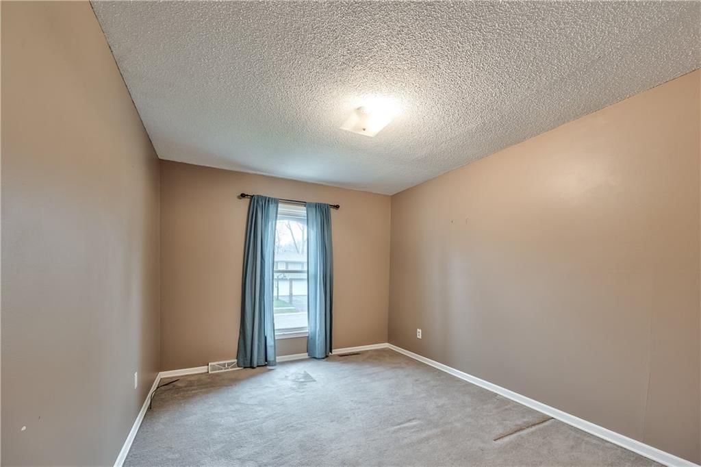 12721 W 100th Street — photo 21