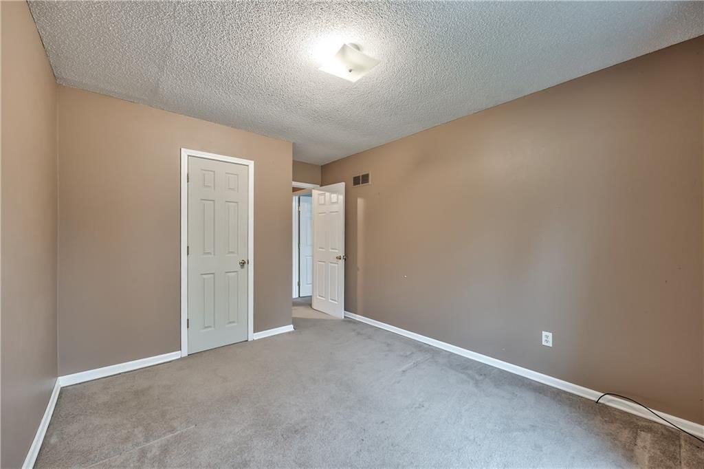 12721 W 100th Street — photo 22