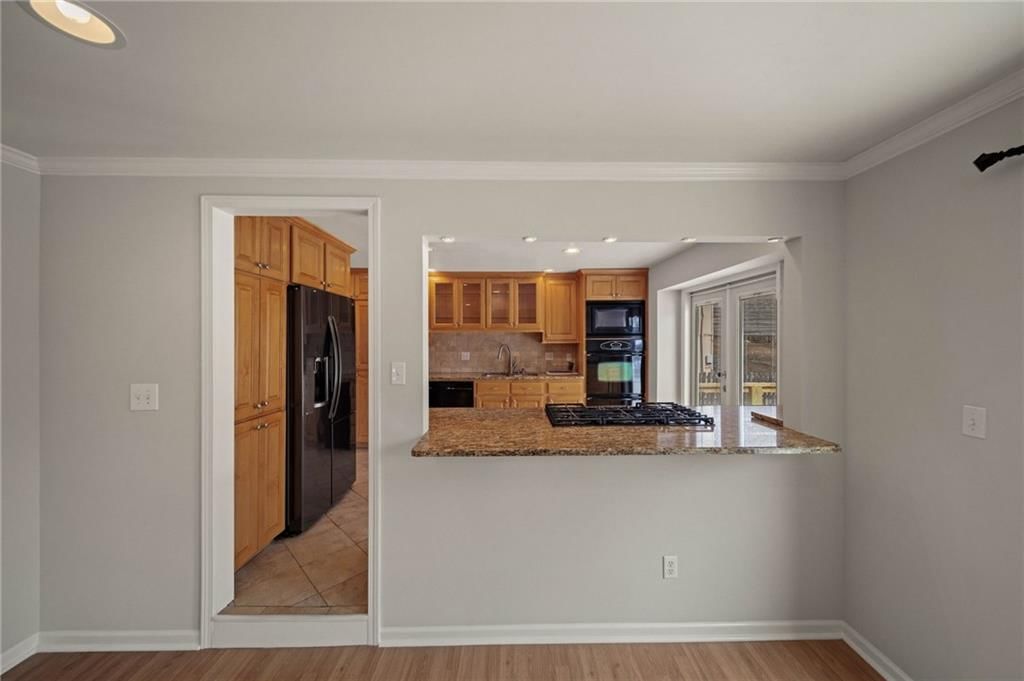 8211 Caenen Lake Road — photo 12