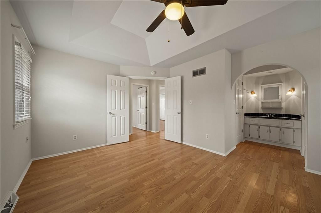 8211 Caenen Lake Road — photo 16