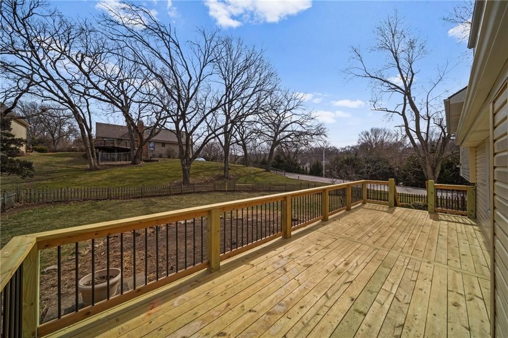 8211 Caenen Lake Road — photo 31