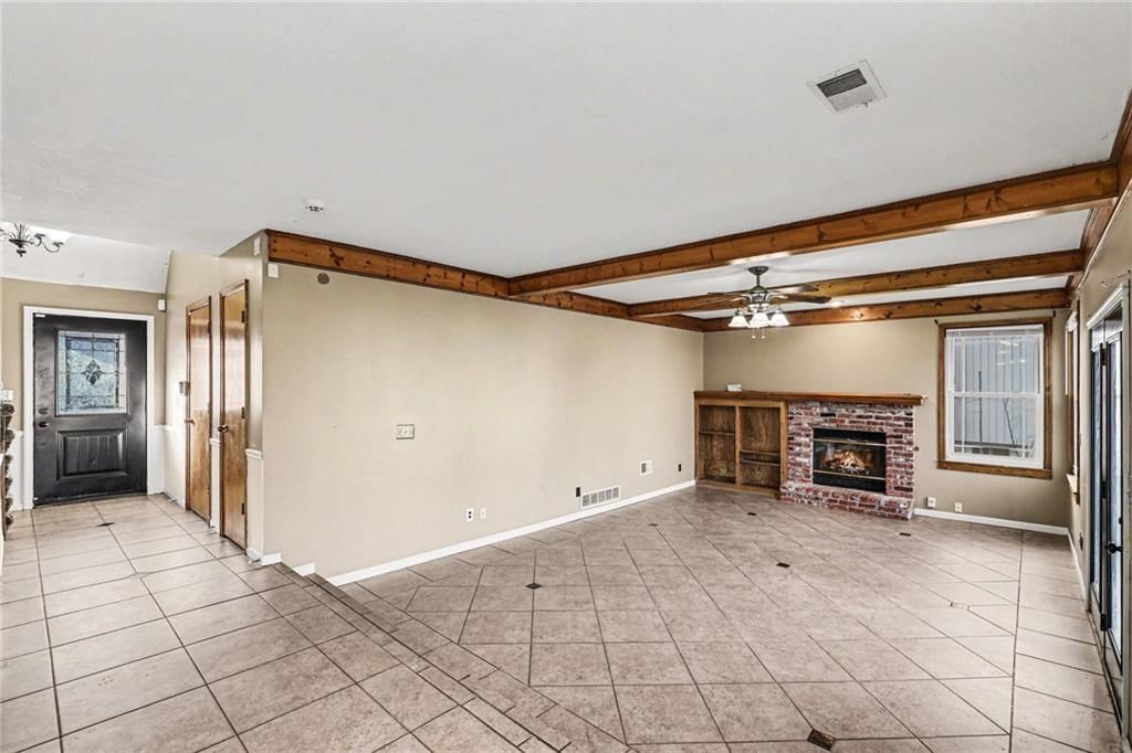 15736 W 149th Terrace — photo 5