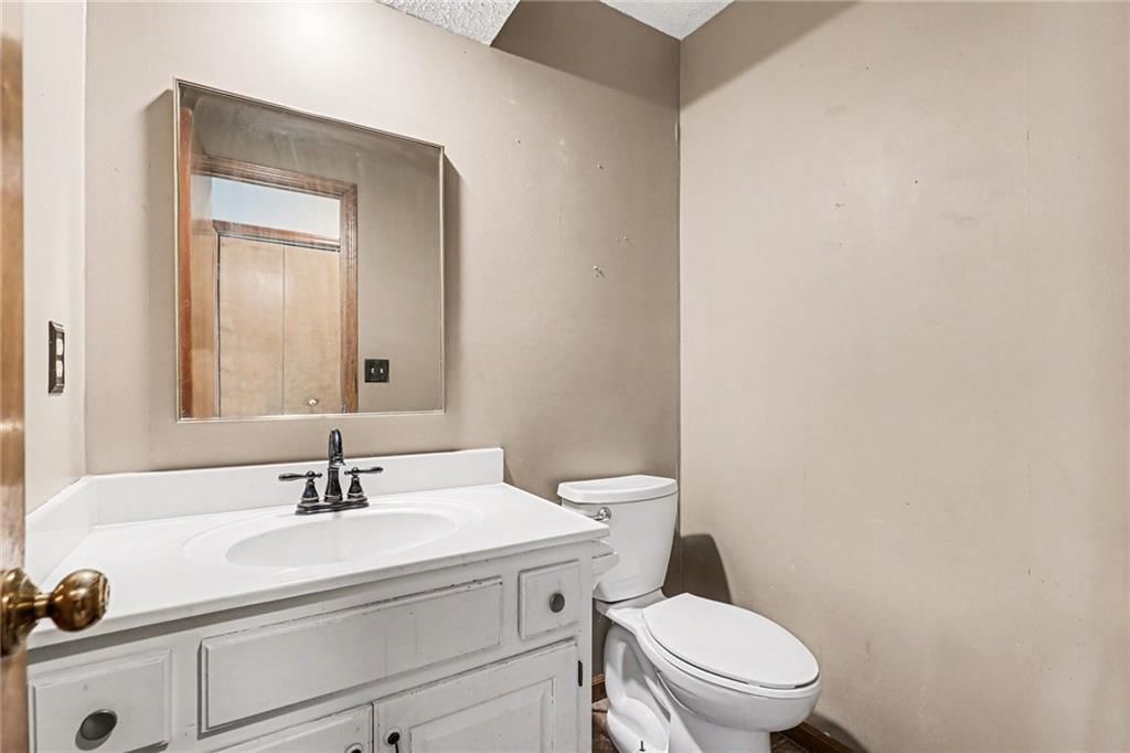15736 W 149th Terrace — photo 11