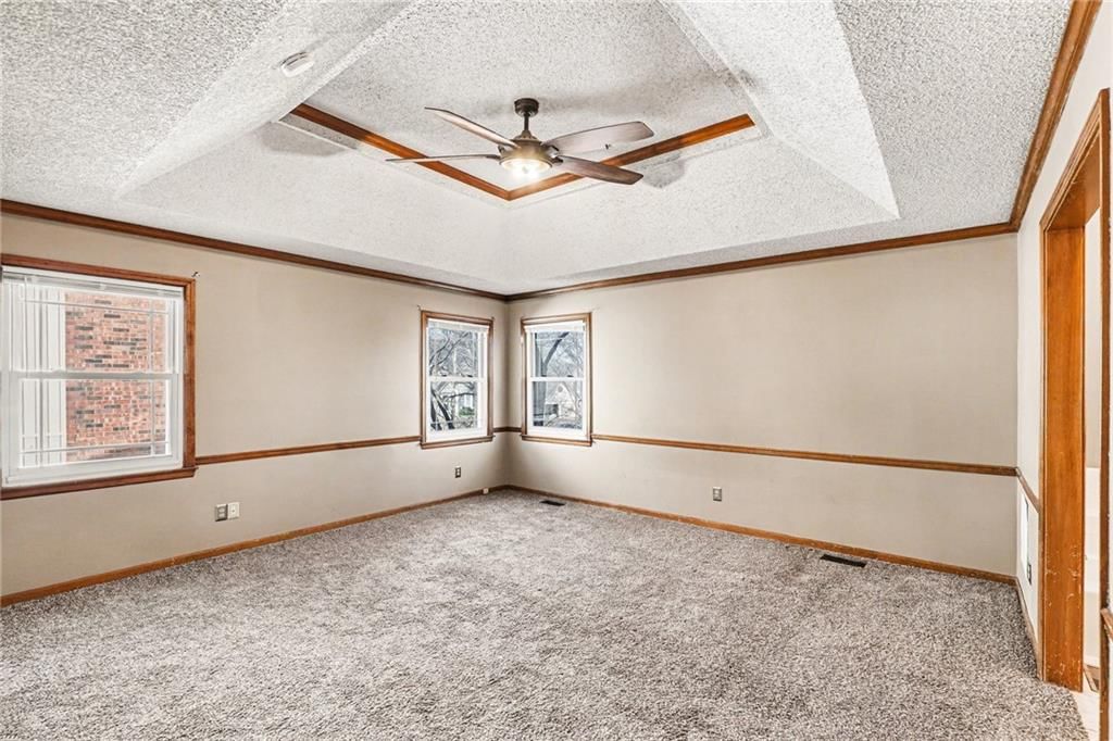 15736 W 149th Terrace — photo 13