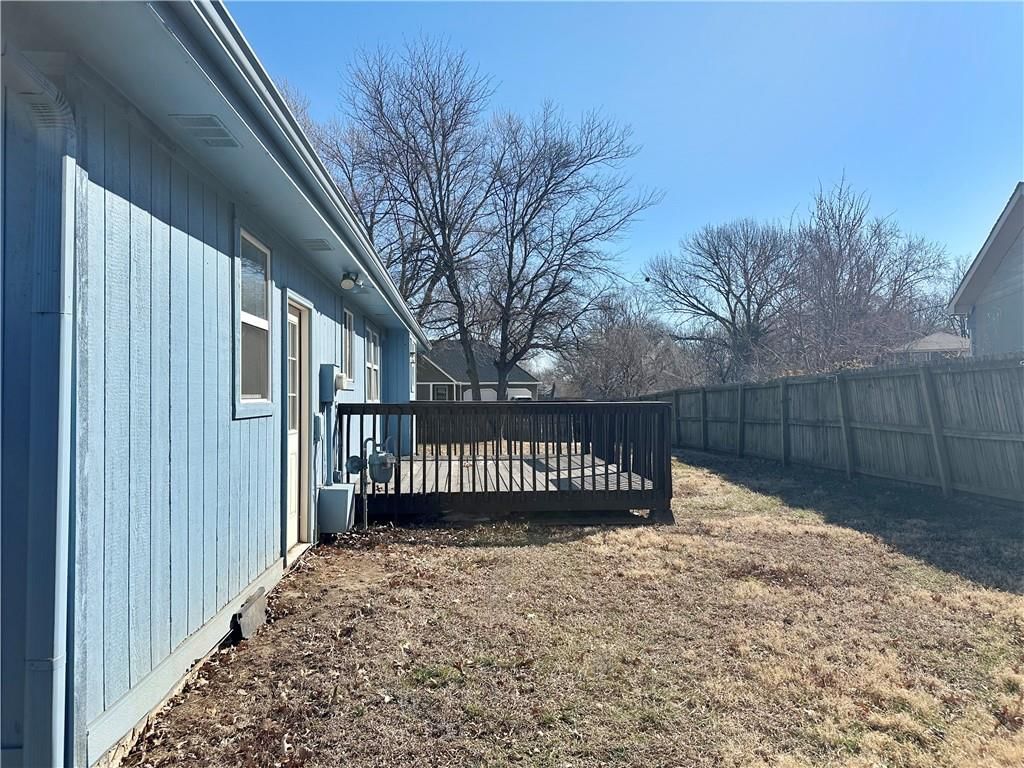 303 E Wilson Street — photo 7