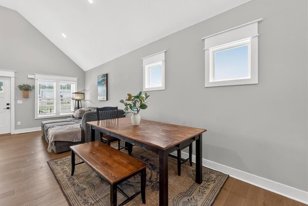 1004 S Harmony Avenue — photo 12