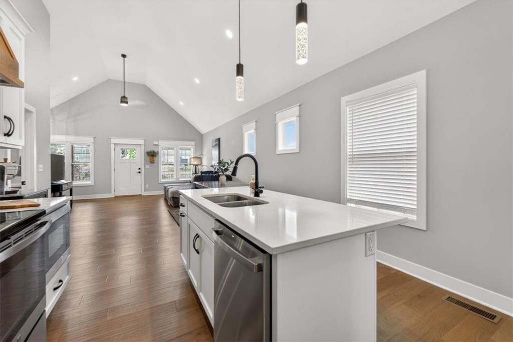 1004 S Harmony Avenue — photo 18