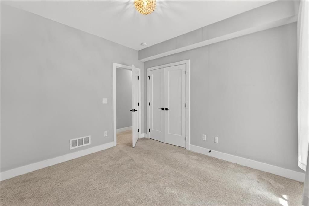 1004 S Harmony Avenue — photo 42