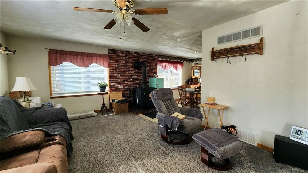 3704 S CLAREMONT Avenue — photo 6
