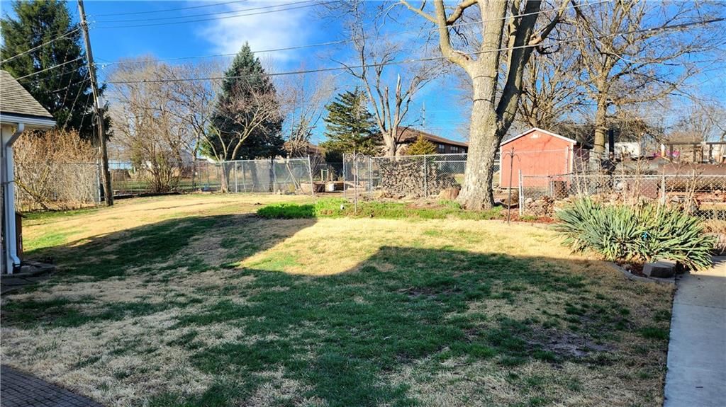 3704 S CLAREMONT Avenue — photo 39