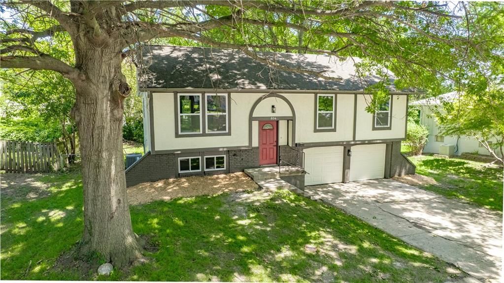 804 NW North Summit Circle — photo 2