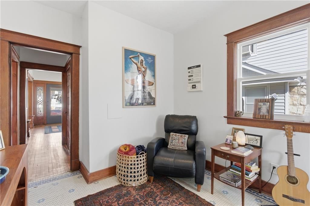 121 Lawn Avenue — photo 12