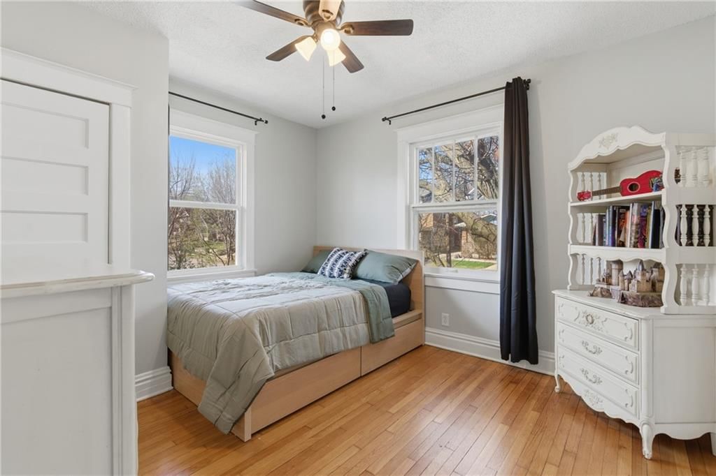 121 Lawn Avenue — photo 17