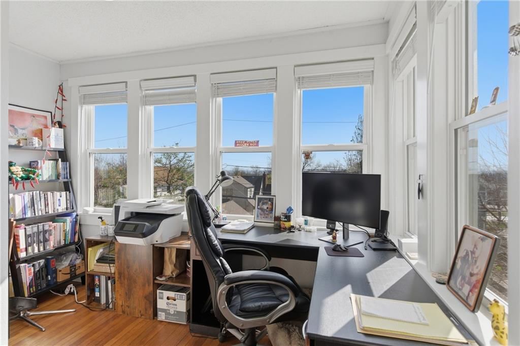 121 Lawn Avenue — photo 21