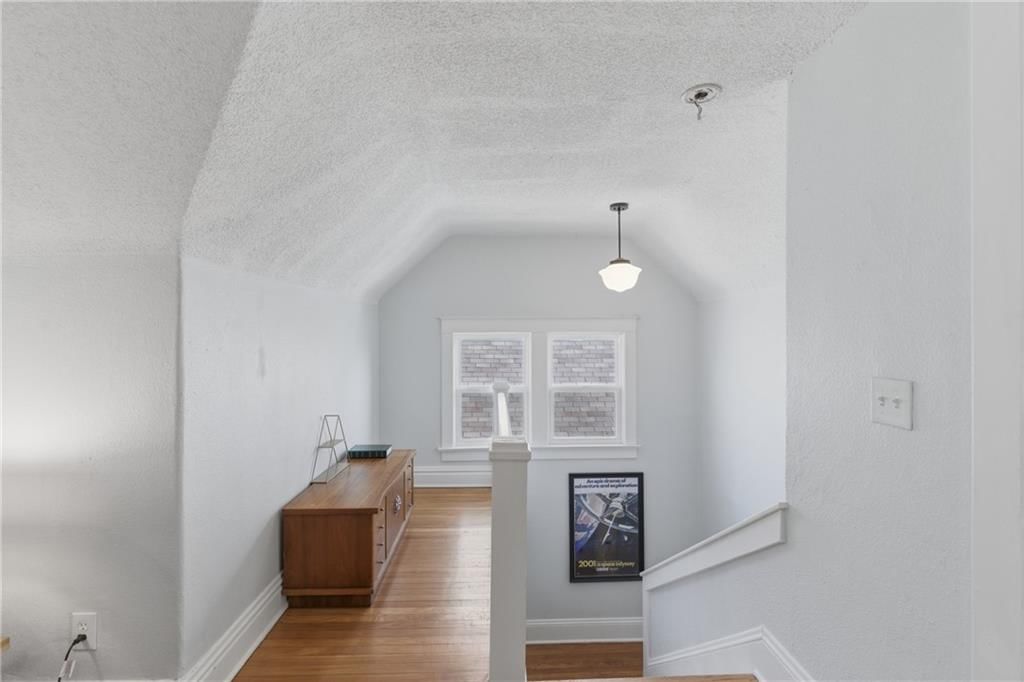 121 Lawn Avenue — photo 29
