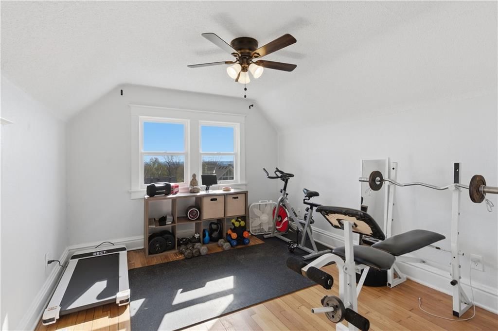 121 Lawn Avenue — photo 31