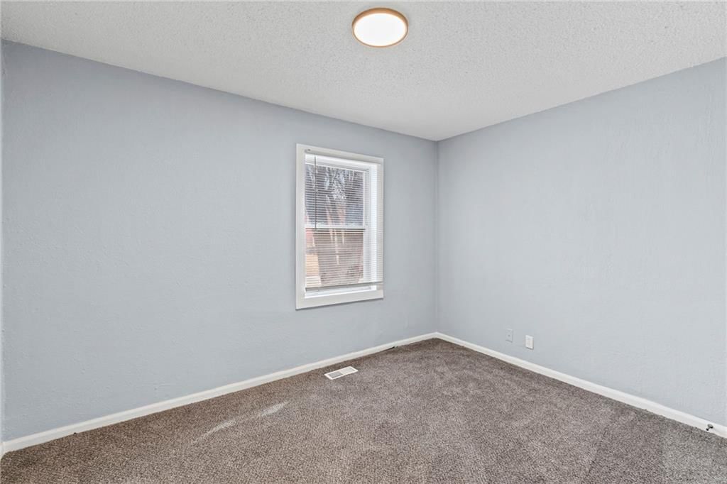 5752 College Avenue — photo 12
