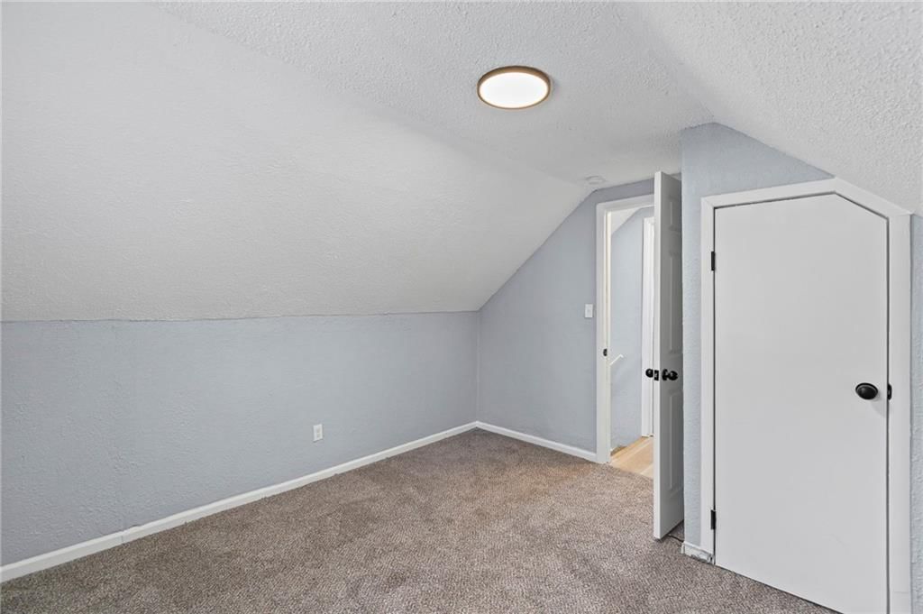 5752 College Avenue — photo 17
