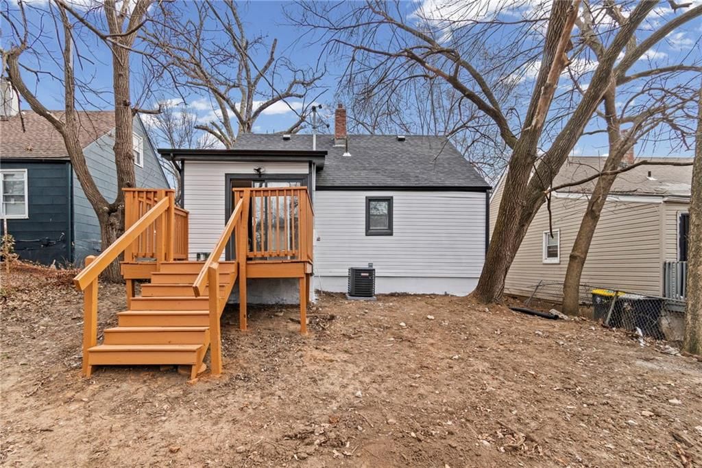 5752 College Avenue — photo 25