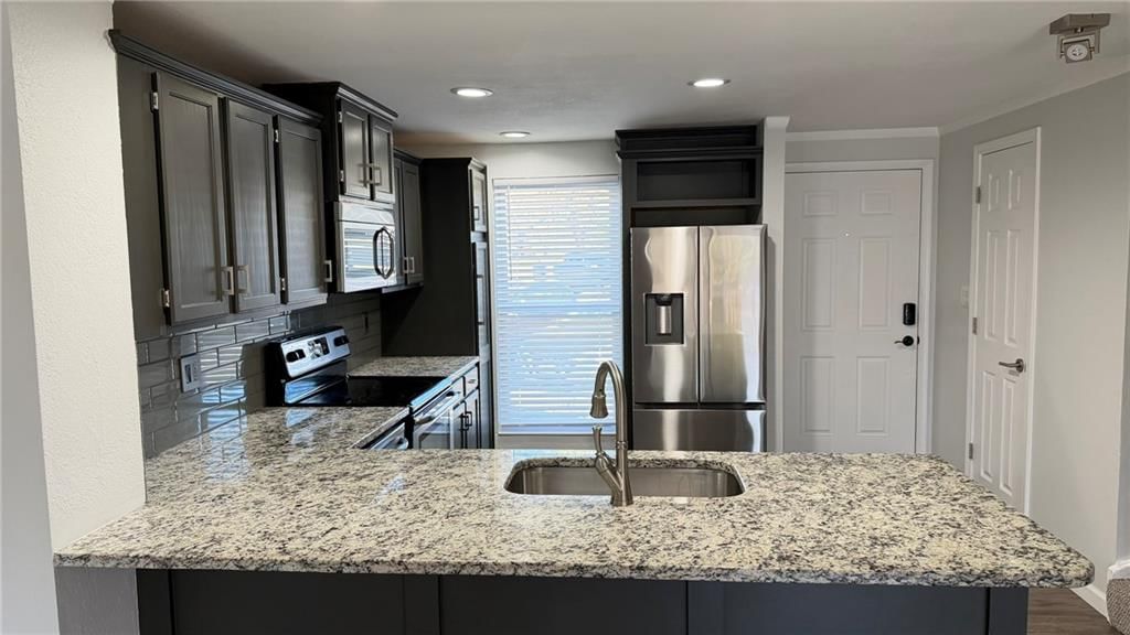 8287 Monrovia Street — photo 4