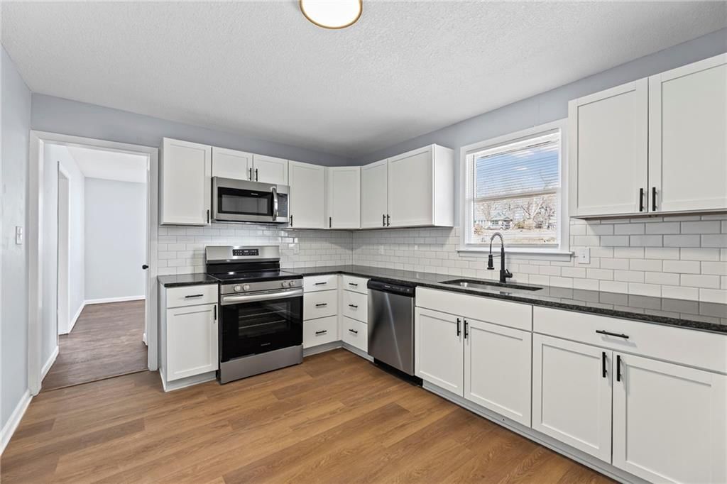 8401 Wayne Avenue — photo 7