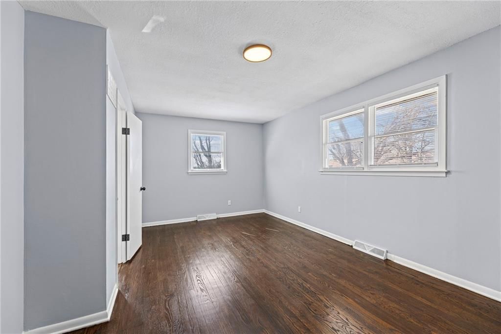 8401 Wayne Avenue — photo 11